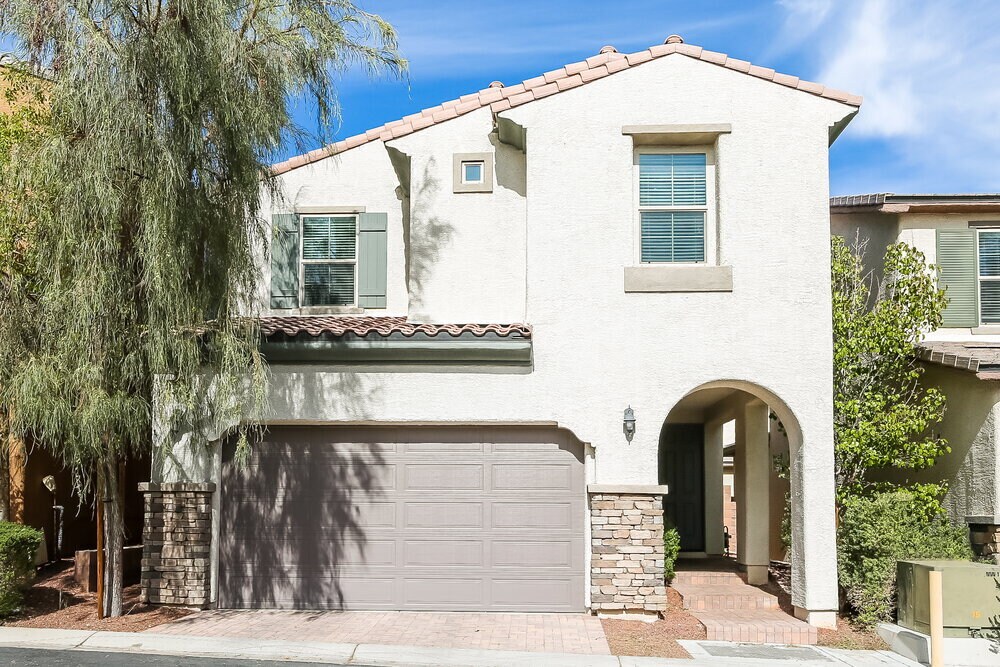 Foto principal - 10208 Ruggles Mansion Ave