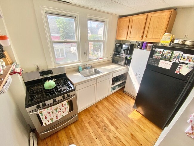 52-61 Grant Street - 52-61 Grant Street Apartment