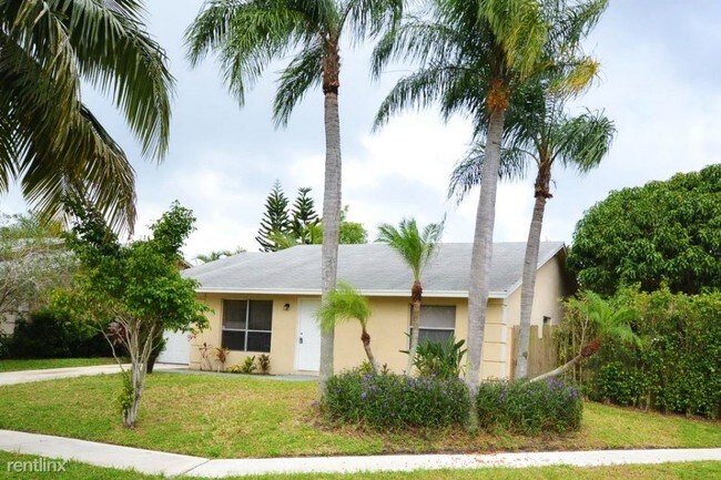 Building Photo - 6175 Arcade Ct