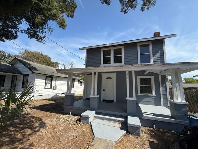 Foto del edificio - 750 Escambia St