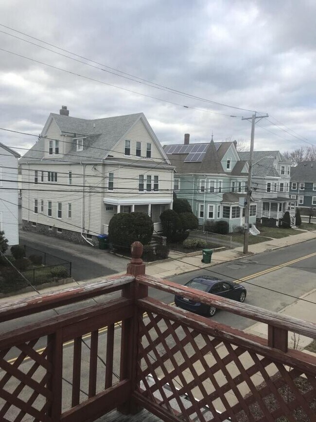 Building Photo - 3 bedroom in Medford MA