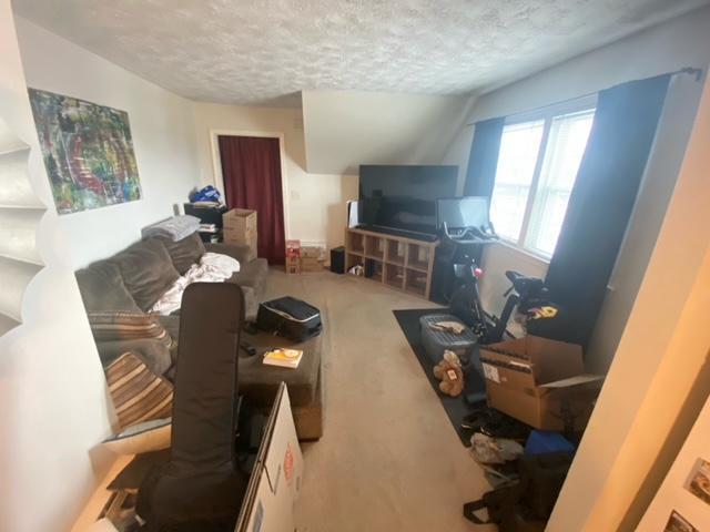 Building Photo - 96 Oakdale Ave