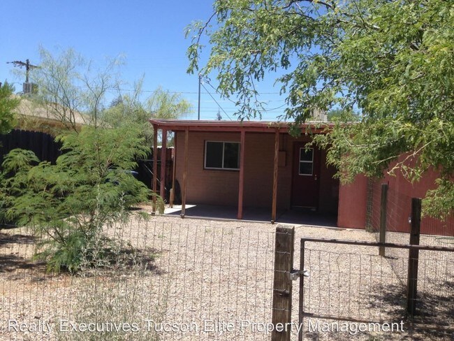 Building Photo - 2 br, 1 bath House - 1212 N. Richey Blvd