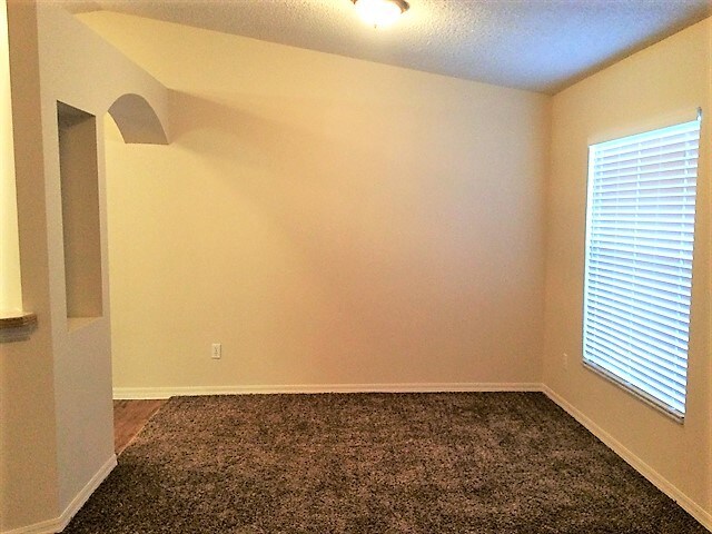Building Photo - 14438 Indian Ridge Trail