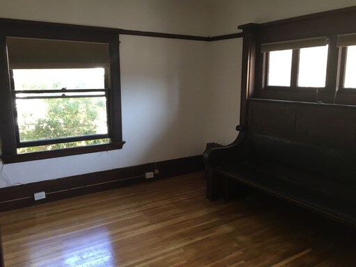 Building Photo - 2523 Ridge Rd