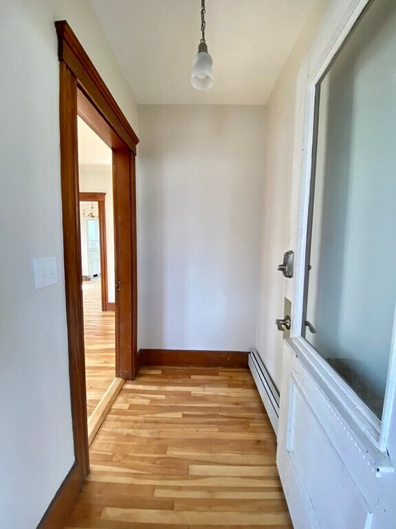 5 Hingston St Unit 1, Peabody, MA 01960 Room for Rent in Peabody, MA