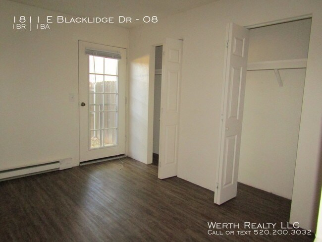 Building Photo - 1811 E Blacklidge Dr