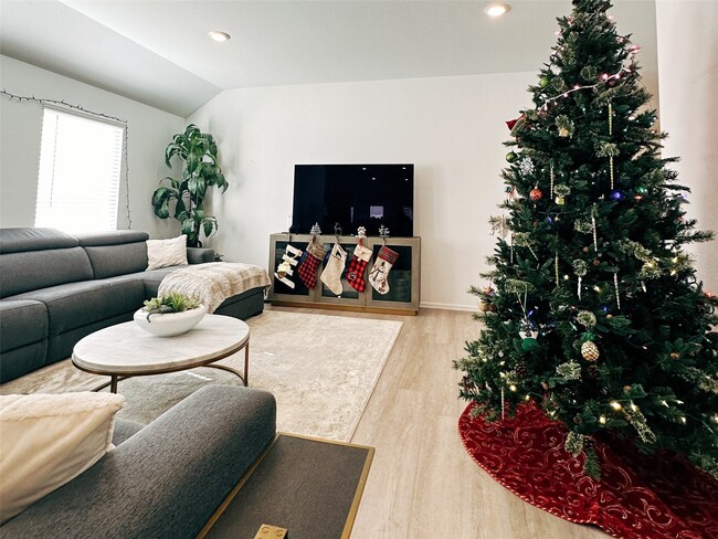 Foto del edificio - 5335 Winding Strm Dr