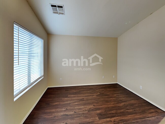 Building Photo - 10316 E El Moro Circle