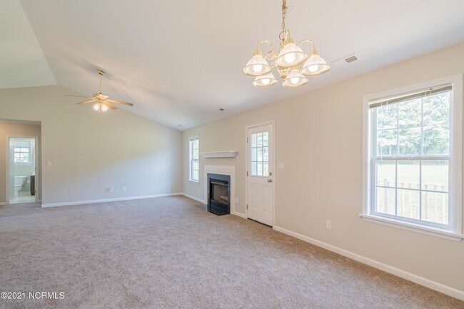 Foto del edificio - 210 Brookstone Way