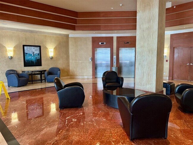 Building Photo - 7900 Harbor Island Dr