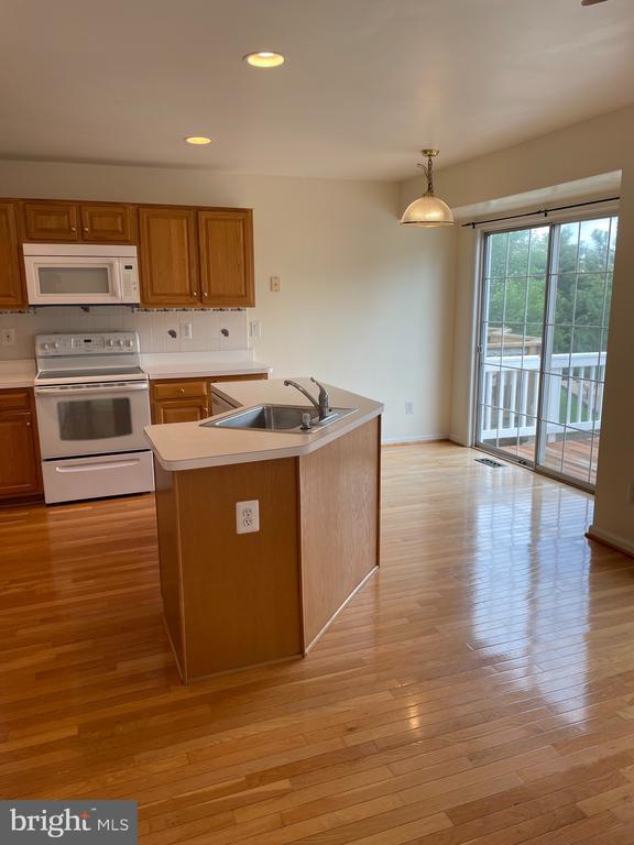 Foto del edificio - 20696 Southwind Terrace