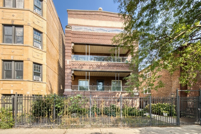 Building Photo - 2027 N Humboldt Blvd