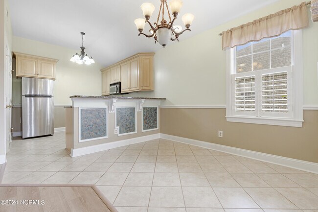 Building Photo - 562 Castle Bay Dr