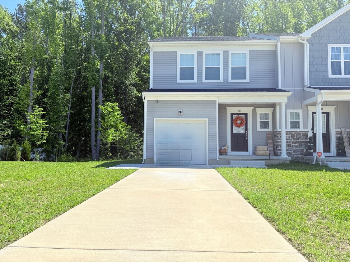 Foto principal - Spacious New Build in Prime Dover Location...