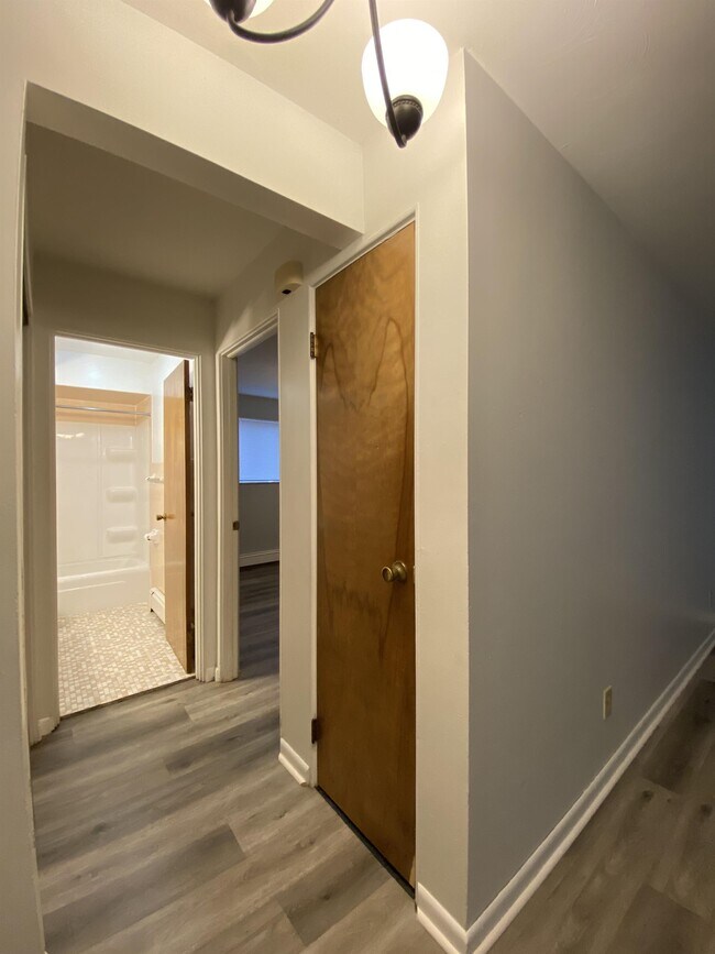 Foto del edificio - 525 W Cook St