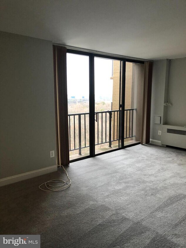 6100 Westchester Park Dr Unit T20162, College Park, MD 20740 Room for