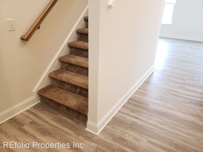 Building Photo - 4 br, 2.5 bath House - 113 Avery Glenn Way