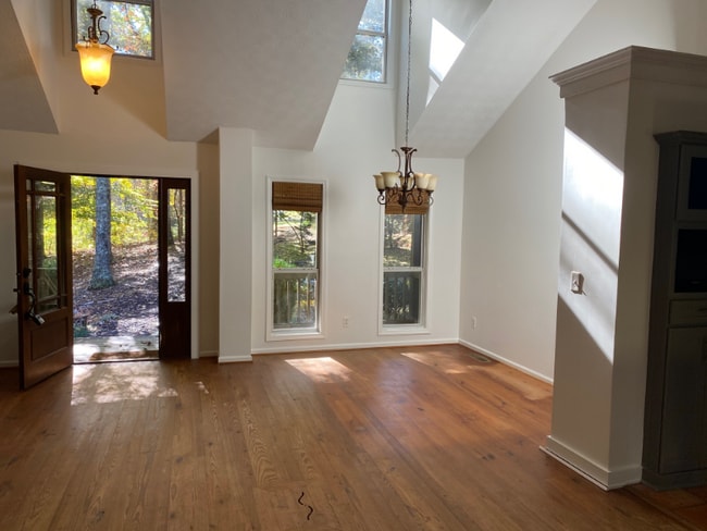 Foto del edificio - 4331 Whiteleaf Way