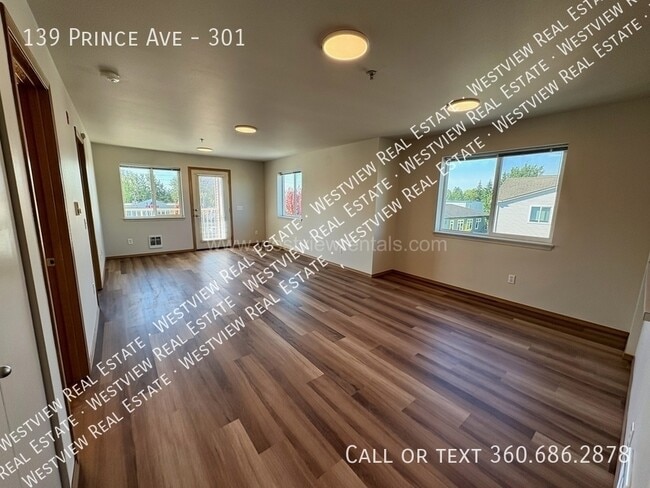 Building Photo - 139 Prince Ave