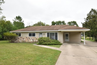 Building Photo - 6333 Hermana Rd