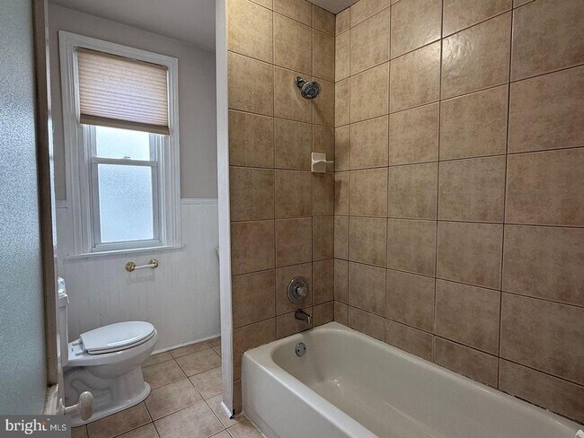 Foto del edificio - 1113 Lafayette Ave