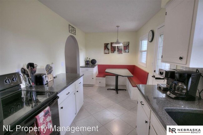 Building Photo - 3 br, 2 bath House - 4495 Dayton Street