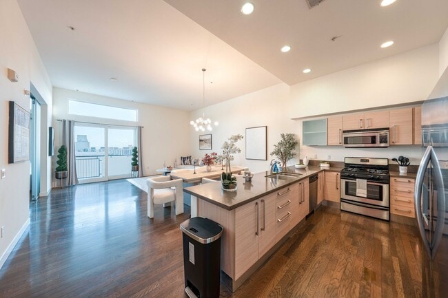 Photo - 1234 Wilshire Blvd House