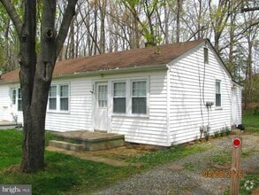 Building Photo - 37 Evans Ln