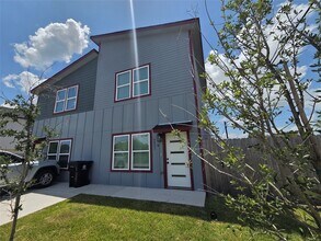 Building Photo - 9806 Fillmore St