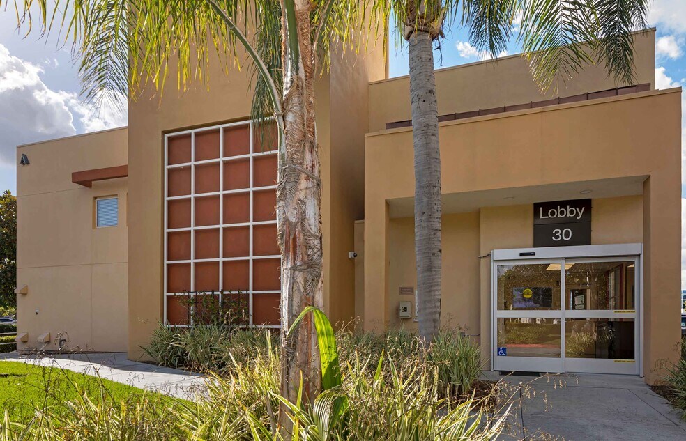 Furnished Studio-Orange County - Irvine Spectrum