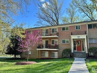 Building Photo - 10670 Weymouth St