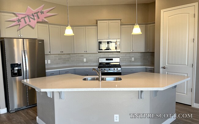 Building Photo - Home in Granville HOA ~ HOLD
