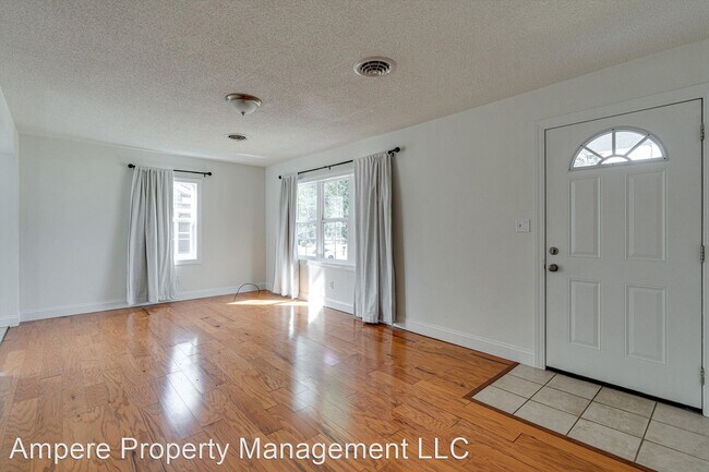 Foto del edificio - 3 br, 2 bath House - 1308 Adonna Ln