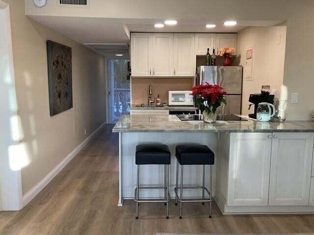 Foto del edificio - 801 NE 18th Ct