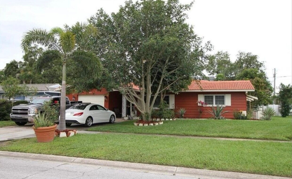 Foto principal - 3200 Keene Park Dr