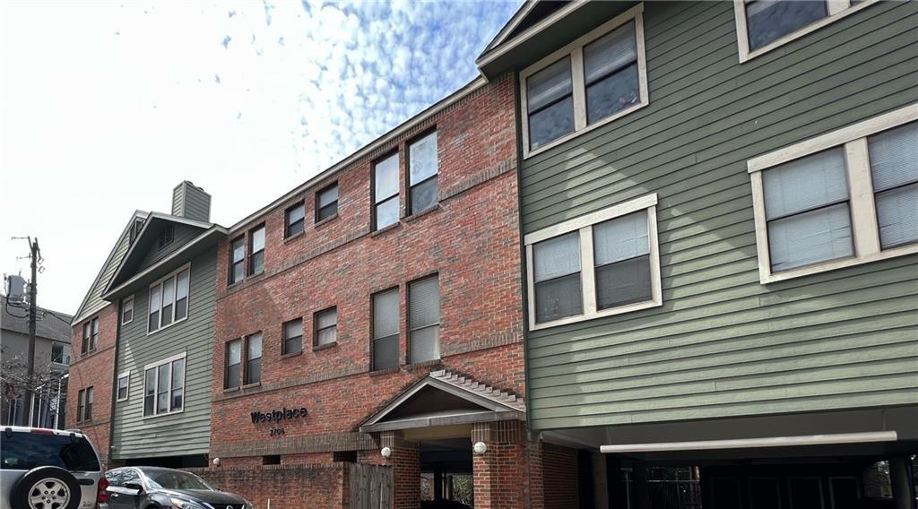 2706 Salado St Unit 302, Austin, TX 78705 Condo for Rent in Austin