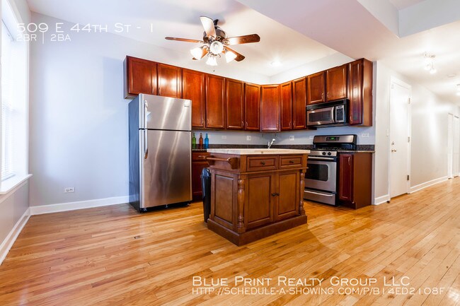 Building Photo - 509 E 44th St