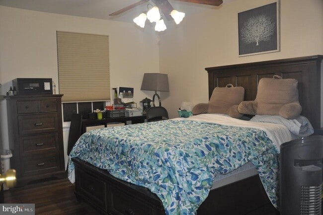 Foto del edificio - 6022 Basingstoke Ct