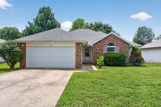 Building Photo - 1006 Cobblefield Way
