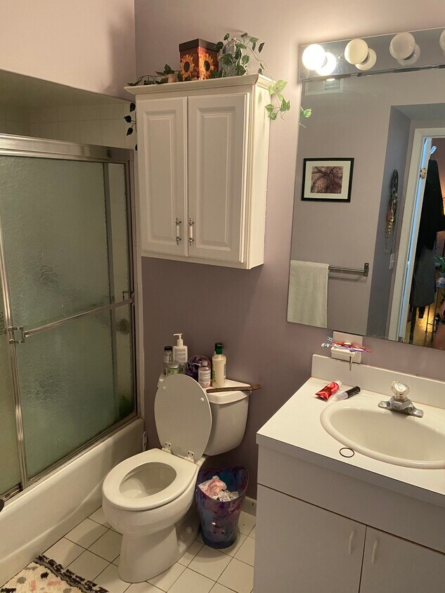 133 Center St Unit D, New Milford, NJ 07646 Condo for Rent in New