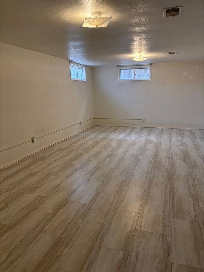 Foto del edificio - 2308 6th Ave