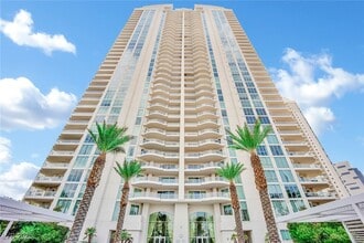 Building Photo - 2777 Paradise Rd