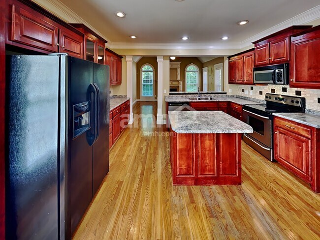 Building Photo - 416 Savannah Rdg