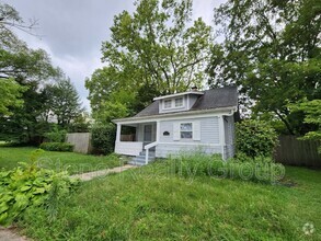 Building Photo - 1321 S 19th St