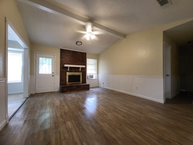 Building Photo - 1708 Kenyon St