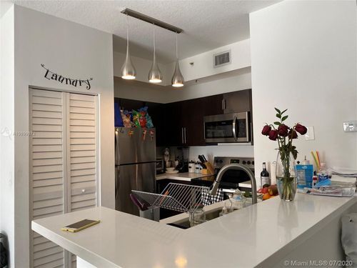 Primary Photo - 7300 NW 114th Ave