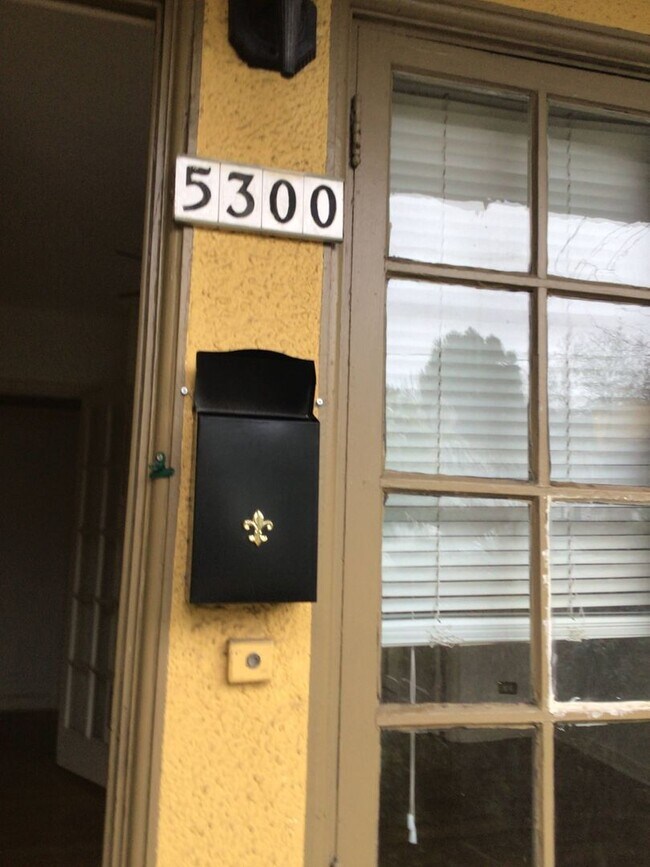Foto del edificio - 5244-5308 NE Wistaria Drive