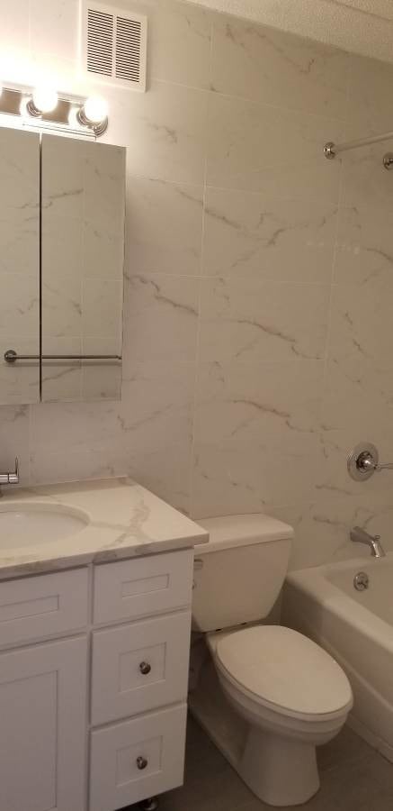 Building Photo - 35th Avenue | Parsons Boulevard | 1/1