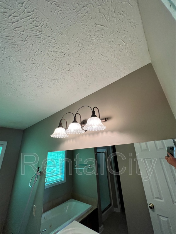 Building Photo - 35 Castlerock Cove